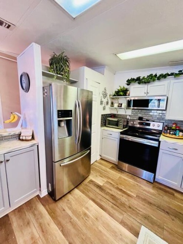 19261 Cedar Crest Ct, North Fort Myers, Florida 33903, 2 Bedrooms Bedrooms, ,2 BathroomsBathrooms,Mobile/manufactured,For Sale,Cedar Crest Ct,11600466