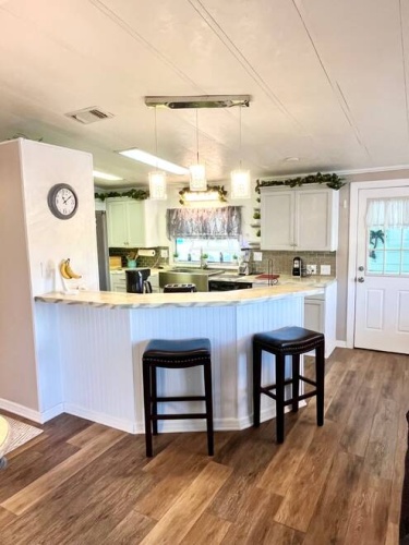 19261 Cedar Crest Ct, North Fort Myers, Florida 33903, 2 Bedrooms Bedrooms, ,2 BathroomsBathrooms,Mobile/manufactured,For Sale,Cedar Crest Ct,11600466