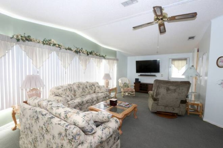 5471 Kingsbridge Dr, Sarasota, Florida 34241, 2 Bedrooms Bedrooms, ,2 BathroomsBathrooms,Mobile/manufactured,For Sale,Kingsbridge Dr,11590869