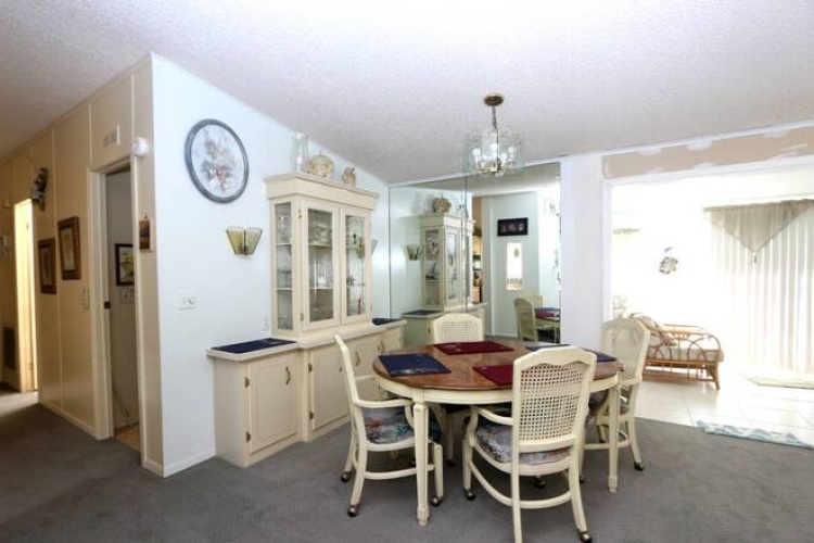 5471 Kingsbridge Dr, Sarasota, Florida 34241, 2 Bedrooms Bedrooms, ,2 BathroomsBathrooms,Mobile/manufactured,For Sale,Kingsbridge Dr,11590869