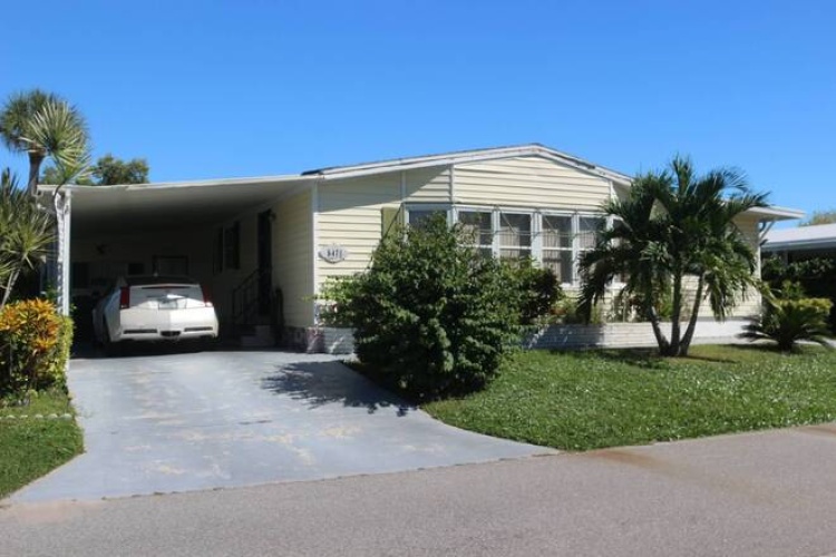 5471 Kingsbridge Dr, Sarasota, Florida 34241, 2 Bedrooms Bedrooms, ,2 BathroomsBathrooms,Mobile/manufactured,For Sale,Kingsbridge Dr,11590869