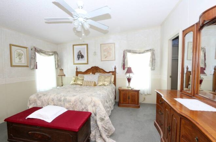 5471 Kingsbridge Dr, Sarasota, Florida 34241, 2 Bedrooms Bedrooms, ,2 BathroomsBathrooms,Mobile/manufactured,For Sale,Kingsbridge Dr,11590869