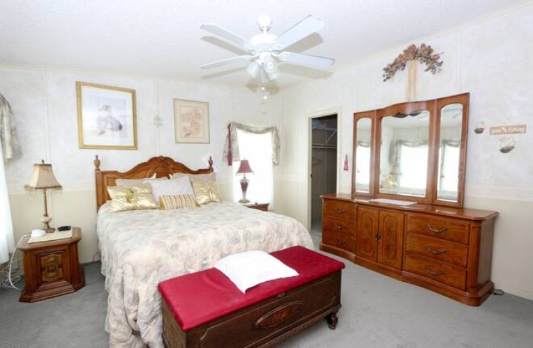 5471 Kingsbridge Dr, Sarasota, Florida 34241, 2 Bedrooms Bedrooms, ,2 BathroomsBathrooms,Mobile/manufactured,For Sale,Kingsbridge Dr,11590869