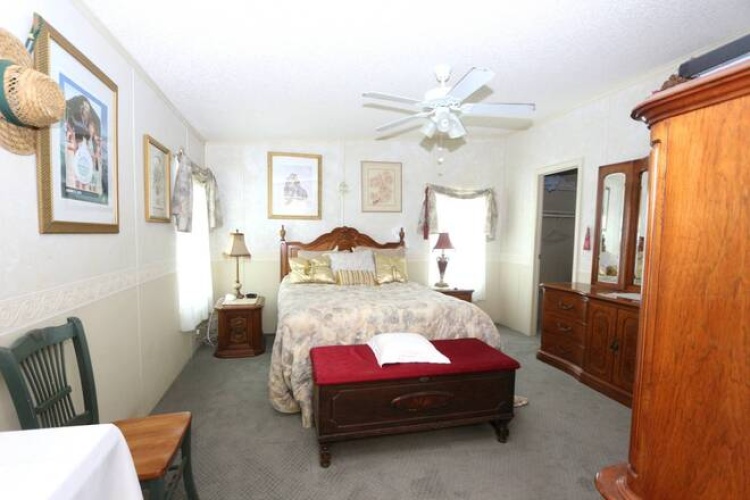 5471 Kingsbridge Dr, Sarasota, Florida 34241, 2 Bedrooms Bedrooms, ,2 BathroomsBathrooms,Mobile/manufactured,For Sale,Kingsbridge Dr,11590869