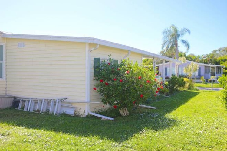 5471 Kingsbridge Dr, Sarasota, Florida 34241, 2 Bedrooms Bedrooms, ,2 BathroomsBathrooms,Mobile/manufactured,For Sale,Kingsbridge Dr,11590869