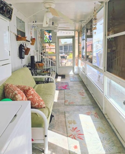 118 Bay St, Venice, Florida 34285, 2 Bedrooms Bedrooms, ,1 BathroomBathrooms,Mobile/manufactured,For Sale,Bay St,11690271