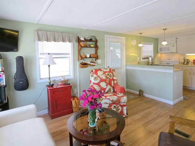 118 Bay St, Venice, Florida 34285, 2 Bedrooms Bedrooms, ,1 BathroomBathrooms,Mobile/manufactured,For Sale,Bay St,11690271