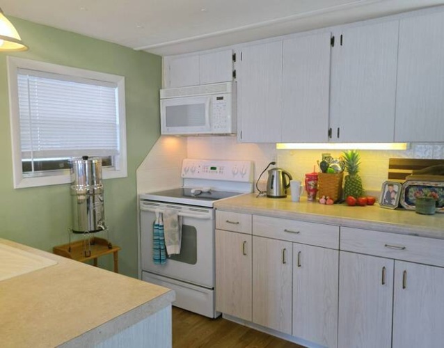 118 Bay St, Venice, Florida 34285, 2 Bedrooms Bedrooms, ,1 BathroomBathrooms,Mobile/manufactured,For Sale,Bay St,11690271