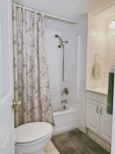 118 Bay St, Venice, Florida 34285, 2 Bedrooms Bedrooms, ,1 BathroomBathrooms,Mobile/manufactured,For Sale,Bay St,11690271