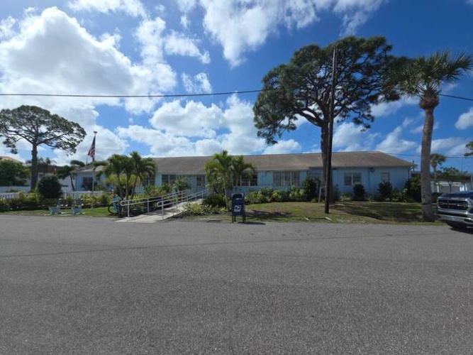 118 Bay St, Venice, Florida 34285, 2 Bedrooms Bedrooms, ,1 BathroomBathrooms,Mobile/manufactured,For Sale,Bay St,11690271