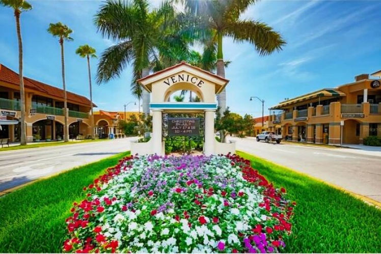 118 Bay St, Venice, Florida 34285, 2 Bedrooms Bedrooms, ,1 BathroomBathrooms,Mobile/manufactured,For Sale,Bay St,11690271