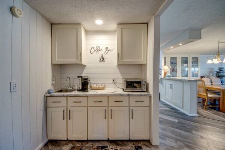 19205 TuckAway Ct., North Fort Myers, Florida 33903, 2 Bedrooms Bedrooms, ,2 BathroomsBathrooms,Mobile/manufactured,For Sale,TuckAway Ct.,11691082