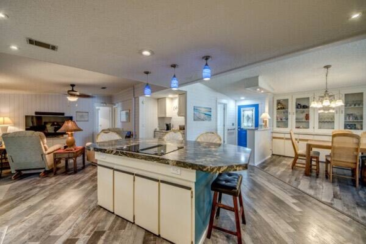 19205 TuckAway Ct., North Fort Myers, Florida 33903, 2 Bedrooms Bedrooms, ,2 BathroomsBathrooms,Mobile/manufactured,For Sale,TuckAway Ct.,11691082