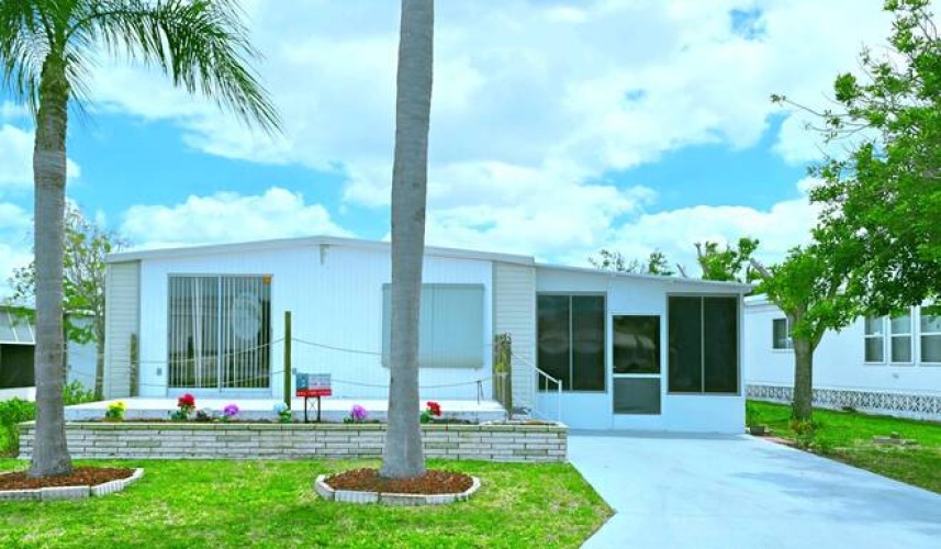 154 Sanibel St, Nokomis, Florida 34275, 2 Bedrooms Bedrooms, ,2 BathroomsBathrooms,Mobile/manufactured,For Sale,Sanibel St,11692445