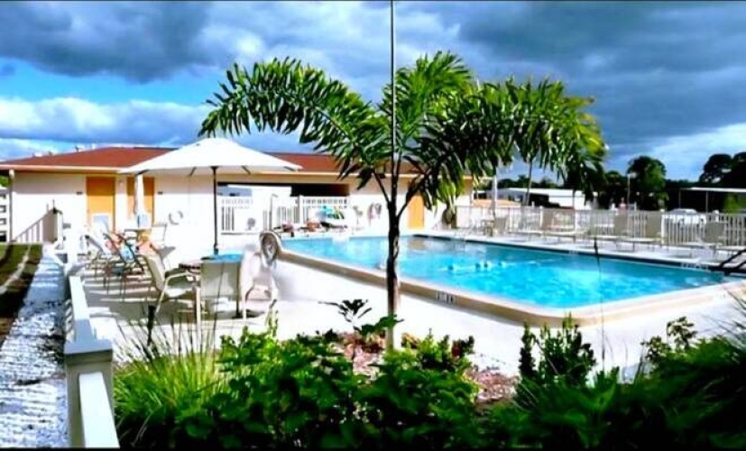 154 Sanibel St, Nokomis, Florida 34275, 2 Bedrooms Bedrooms, ,2 BathroomsBathrooms,Mobile/manufactured,For Sale,Sanibel St,11692445