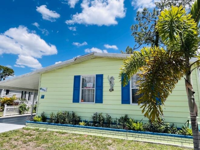 9840 Tamarron Ct, North Fort Myers, Florida 33903, 2 Bedrooms Bedrooms, ,2 BathroomsBathrooms,Mobile/manufactured,For Sale,Tamarron Ct,11694418