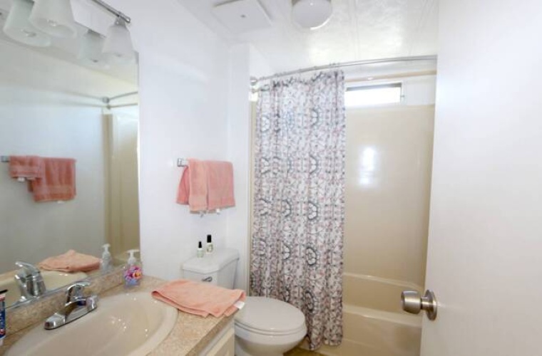 5688 Halifax Dr, Sarasota, Florida 34233, 2 Bedrooms Bedrooms, ,2 BathroomsBathrooms,Mobile/manufactured,For Sale,Halifax Dr,11506937