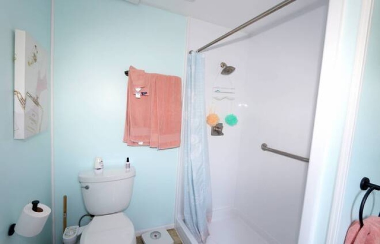 5688 Halifax Dr, Sarasota, Florida 34233, 2 Bedrooms Bedrooms, ,2 BathroomsBathrooms,Mobile/manufactured,For Sale,Halifax Dr,11506937