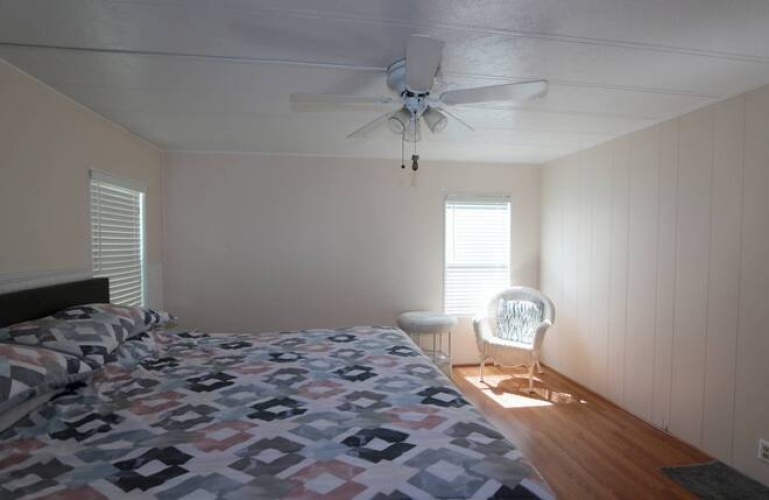 5688 Halifax Dr, Sarasota, Florida 34233, 2 Bedrooms Bedrooms, ,2 BathroomsBathrooms,Mobile/manufactured,For Sale,Halifax Dr,11506937