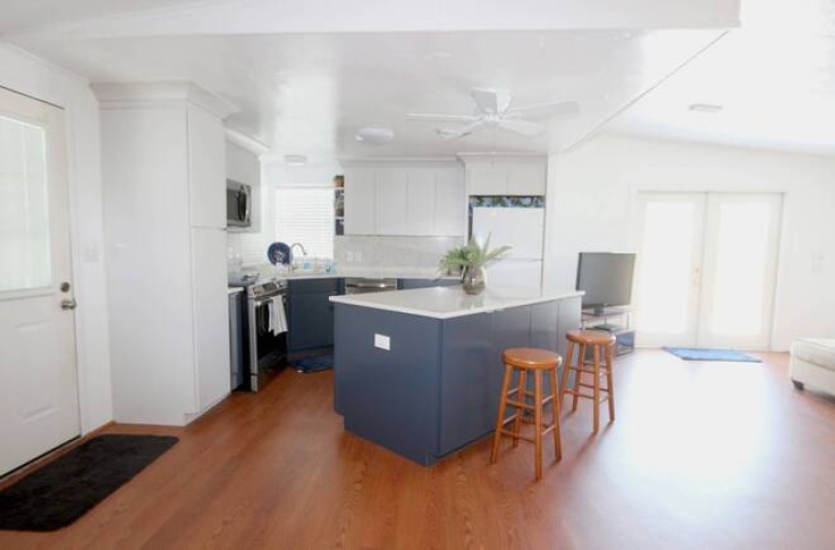 5688 Halifax Dr, Sarasota, Florida 34233, 2 Bedrooms Bedrooms, ,2 BathroomsBathrooms,Mobile/manufactured,For Sale,Halifax Dr,11506937