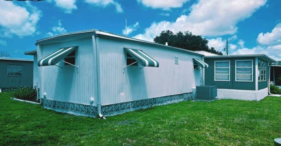 131 5th St West, Nokomis, Florida 34275, 2 Bedrooms Bedrooms, ,2 BathroomsBathrooms,Mobile/manufactured,For Sale,5th St West,11695454