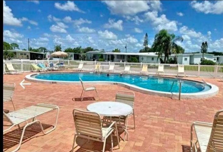 131 5th St West, Nokomis, Florida 34275, 2 Bedrooms Bedrooms, ,2 BathroomsBathrooms,Mobile/manufactured,For Sale,5th St West,11695454