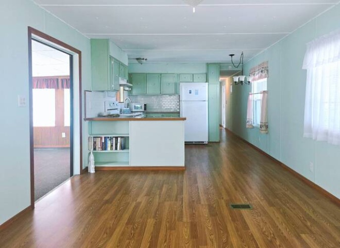 131 5th St West, Nokomis, Florida 34275, 2 Bedrooms Bedrooms, ,2 BathroomsBathrooms,Mobile/manufactured,For Sale,5th St West,11695454