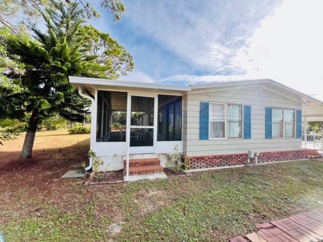 9753 Spyglass ct, North Fort Myers, Florida 33903, 2 Bedrooms Bedrooms, ,2 BathroomsBathrooms,Mobile/manufactured,For Sale,Spyglass ct,11604965