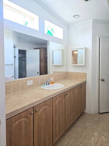 20 7th St West, Nokomis, Florida 34275, 3 Bedrooms Bedrooms, ,2 BathroomsBathrooms,Mobile/manufactured,For Sale,7th St West,11718757