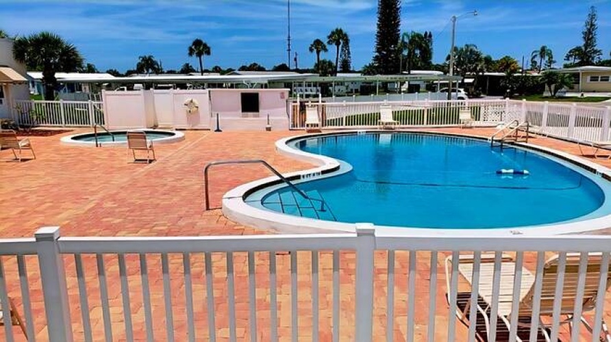 20 7th St West, Nokomis, Florida 34275, 3 Bedrooms Bedrooms, ,2 BathroomsBathrooms,Mobile/manufactured,For Sale,7th St West,11718757