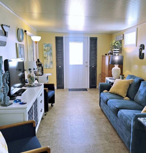 80 Palm Ave, Venice, Florida 34285, 1 Bedroom Bedrooms, ,1 BathroomBathrooms,Mobile/manufactured,For Sale,Palm Ave,11732148