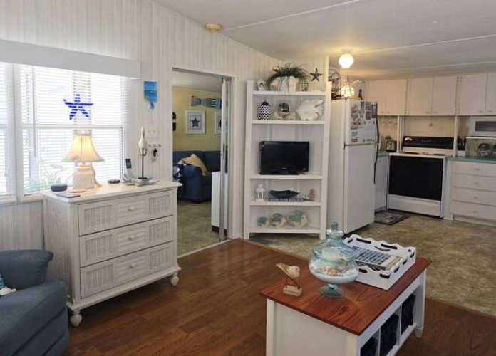 80 Palm Ave, Venice, Florida 34285, 1 Bedroom Bedrooms, ,1 BathroomBathrooms,Mobile/manufactured,For Sale,Palm Ave,11732148