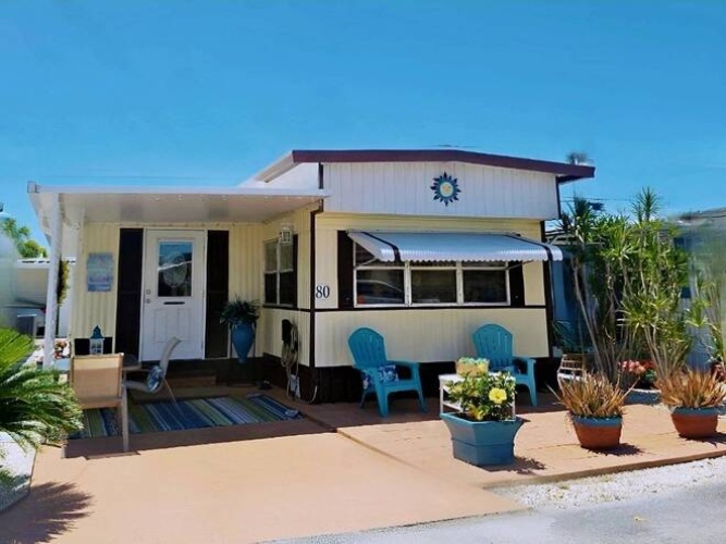 80 Palm Ave, Venice, Florida 34285, 1 Bedroom Bedrooms, ,1 BathroomBathrooms,Mobile/manufactured,For Sale,Palm Ave,11732148