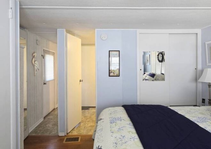 80 Palm Ave, Venice, Florida 34285, 1 Bedroom Bedrooms, ,1 BathroomBathrooms,Mobile/manufactured,For Sale,Palm Ave,11732148