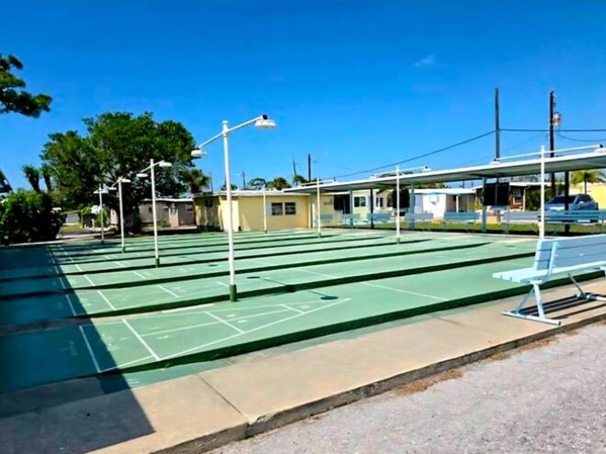 80 Palm Ave, Venice, Florida 34285, 1 Bedroom Bedrooms, ,1 BathroomBathrooms,Mobile/manufactured,For Sale,Palm Ave,11732148