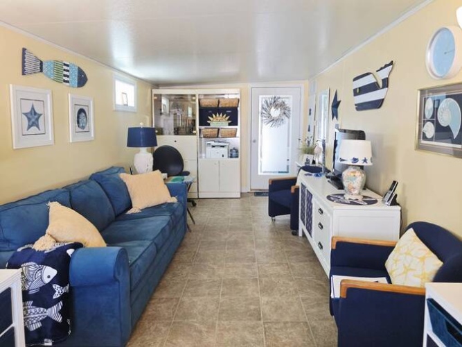 80 Palm Ave, Venice, Florida 34285, 1 Bedroom Bedrooms, ,1 BathroomBathrooms,Mobile/manufactured,For Sale,Palm Ave,11732148