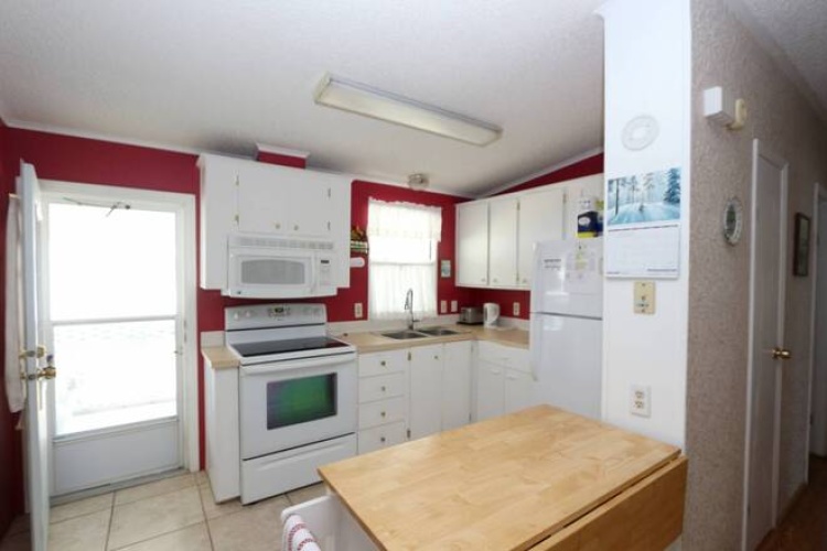 5700 Axminster Dr, Sarasota, Florida 34241, 2 Bedrooms Bedrooms, ,2 BathroomsBathrooms,Mobile/manufactured,For Sale,Axminster Dr,11738830