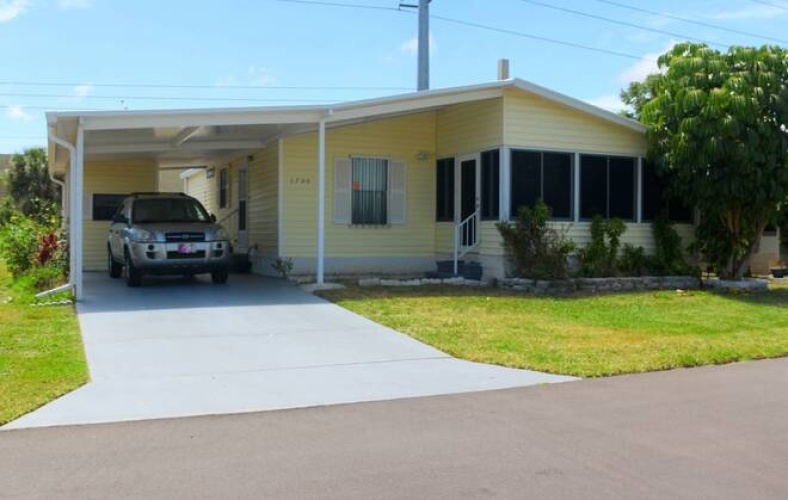5700 Axminster Dr, Sarasota, Florida 34241, 2 Bedrooms Bedrooms, ,2 BathroomsBathrooms,Mobile/manufactured,For Sale,Axminster Dr,11738830