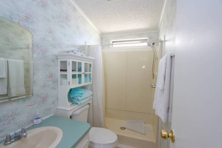 5700 Axminster Dr, Sarasota, Florida 34241, 2 Bedrooms Bedrooms, ,2 BathroomsBathrooms,Mobile/manufactured,For Sale,Axminster Dr,11738830