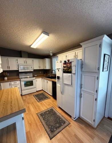 1640 S Scenic Highway, Frostproof, Florida 33843, 2 Bedrooms Bedrooms, ,2 BathroomsBathrooms,Mobile/manufactured,For Sale,S Scenic Highway,11738894