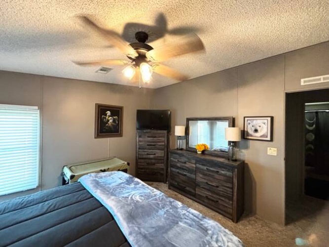 1640 S Scenic Highway, Frostproof, Florida 33843, 2 Bedrooms Bedrooms, ,2 BathroomsBathrooms,Mobile/manufactured,For Sale,S Scenic Highway,11738894