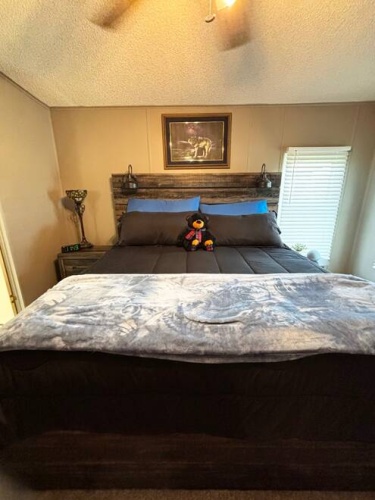 1640 S Scenic Highway, Frostproof, Florida 33843, 2 Bedrooms Bedrooms, ,2 BathroomsBathrooms,Mobile/manufactured,For Sale,S Scenic Highway,11738894