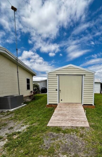 1640 S Scenic Highway, Frostproof, Florida 33843, 2 Bedrooms Bedrooms, ,2 BathroomsBathrooms,Mobile/manufactured,For Sale,S Scenic Highway,11738894