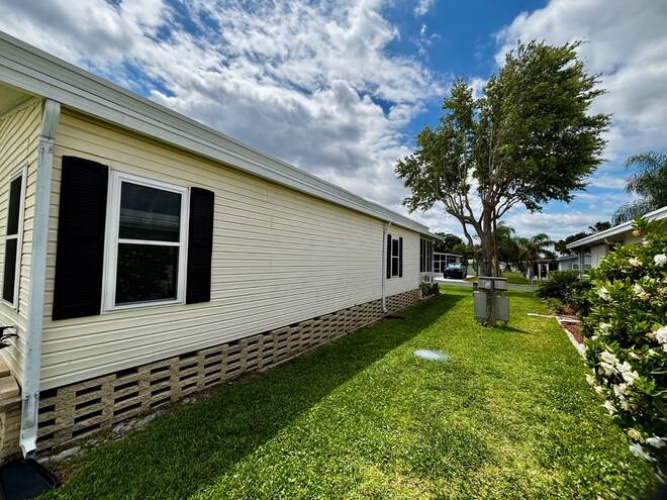 1640 S Scenic Highway, Frostproof, Florida 33843, 2 Bedrooms Bedrooms, ,2 BathroomsBathrooms,Mobile/manufactured,For Sale,S Scenic Highway,11738894