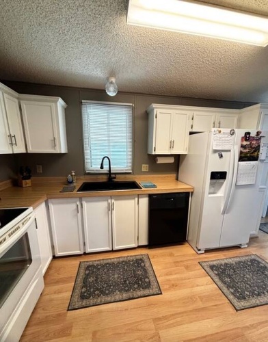 1640 S Scenic Highway, Frostproof, Florida 33843, 2 Bedrooms Bedrooms, ,2 BathroomsBathrooms,Mobile/manufactured,For Sale,S Scenic Highway,11738894