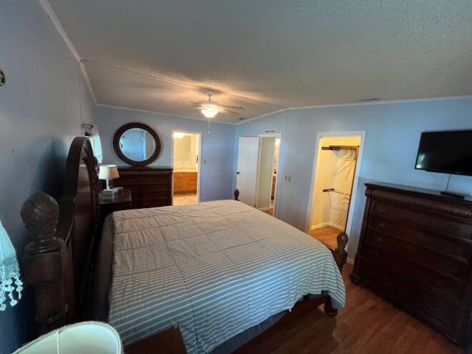 19427 SummerTree Ct, North Fort Myers, Florida 33903, 2 Bedrooms Bedrooms, ,2 BathroomsBathrooms,Mobile/manufactured,For Sale,SummerTree Ct,11740785