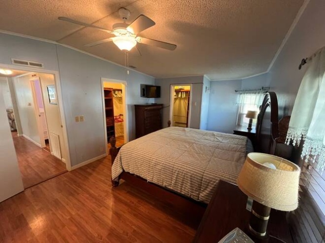 19427 SummerTree Ct, North Fort Myers, Florida 33903, 2 Bedrooms Bedrooms, ,2 BathroomsBathrooms,Mobile/manufactured,For Sale,SummerTree Ct,11740785