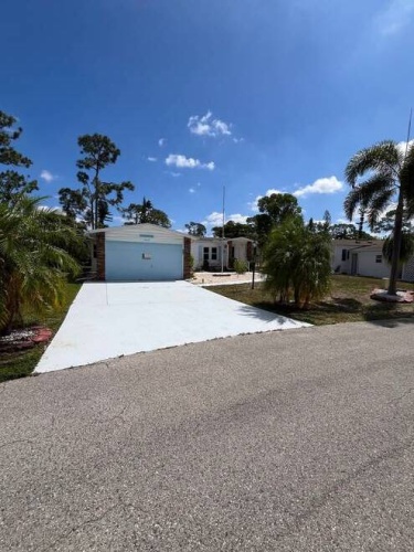 19427 SummerTree Ct, North Fort Myers, Florida 33903, 2 Bedrooms Bedrooms, ,2 BathroomsBathrooms,Mobile/manufactured,For Sale,SummerTree Ct,11740785