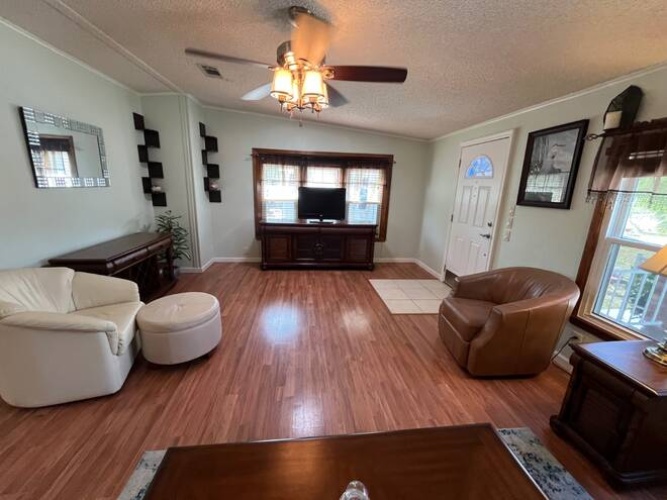 19427 SummerTree Ct, North Fort Myers, Florida 33903, 2 Bedrooms Bedrooms, ,2 BathroomsBathrooms,Mobile/manufactured,For Sale,SummerTree Ct,11740785