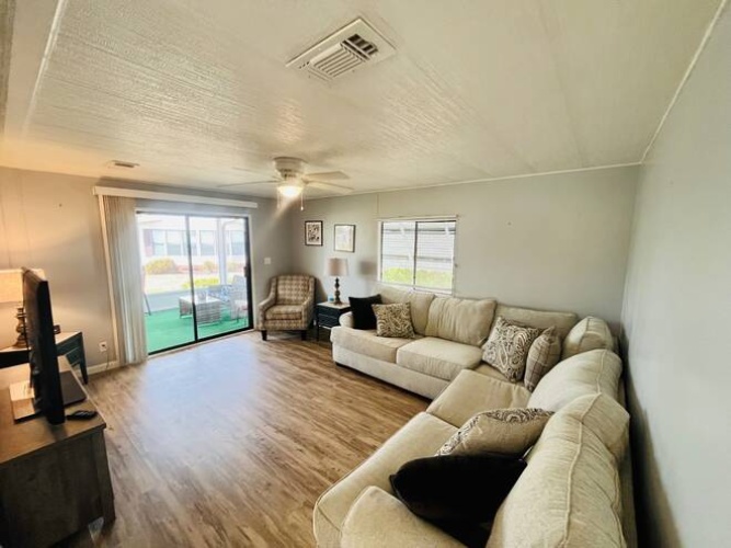 19440 Bermuda Ct., North Fort Myers, Florida 33903, 2 Bedrooms Bedrooms, ,2 BathroomsBathrooms,Mobile/manufactured,For Sale,Bermuda Ct.,11741330